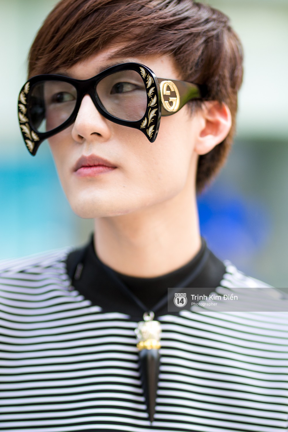 Street style VIFW ngày 2: Đồ lưới, shorts, giày cao gót được... phái nam tận dụng triệt để